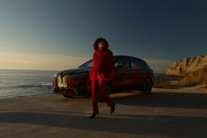 BMW iX Teaser