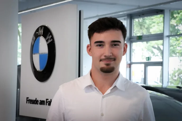 Felix Bottrop - BMW Auszubildender Automobilkaufmann - Finn Luca Schaefer