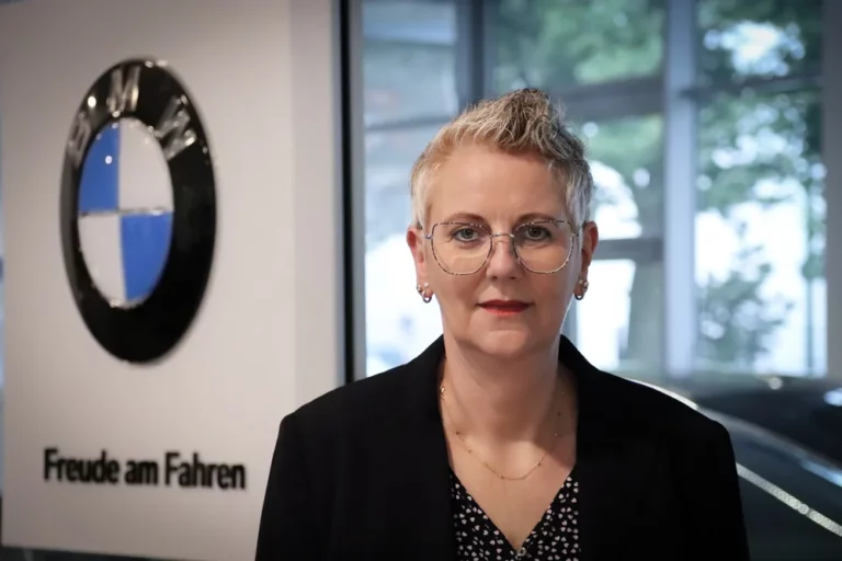 Felix Bottrop - BMW Disponenentin Neuwagen - Susanne Vollmer